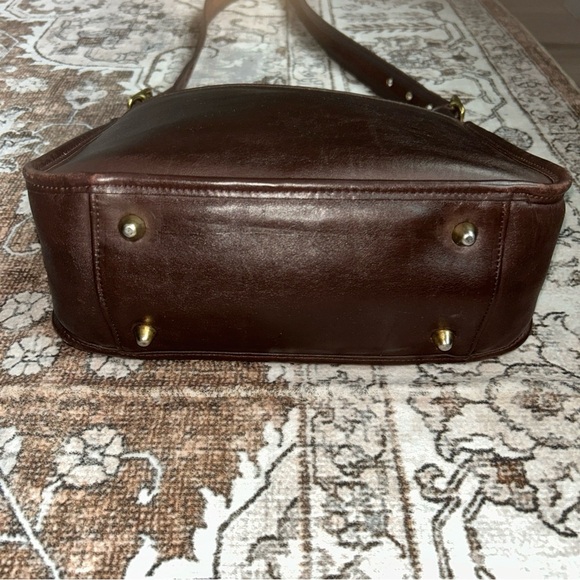Coach VTG Legacy 9966 Crossbody Shoulder Bag Dark brown  Zip 80s&90s - Picture 3 of 10